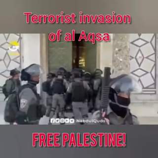 TERRORISTS INVADING ALAQSA forcing worshipers out of the mosque.
 #FreePalestine...